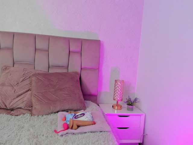 Pulis-bell's BongaCams show and profile