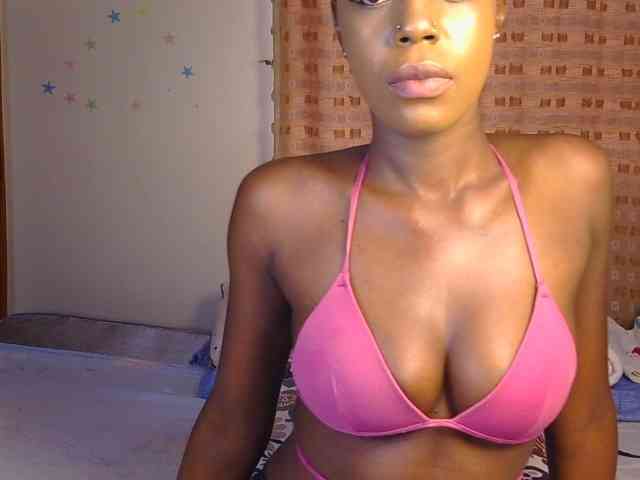 RubyRosee Live Webcam on BongaCams