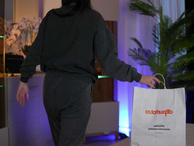 RubyConner's BongaCams show and profile