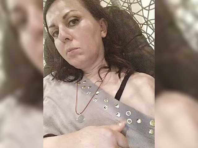 OpenGirl's BongaCams show and profile