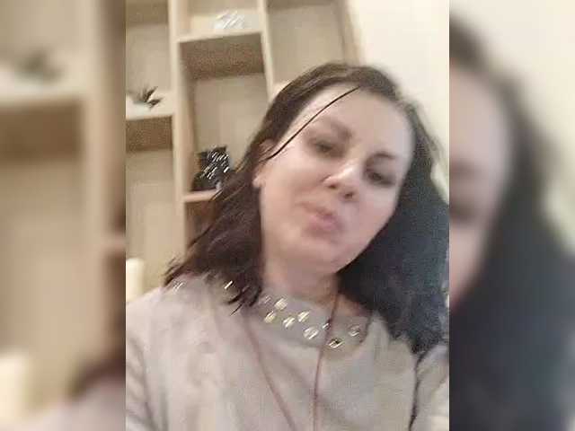 OpenGirl's BongaCams show and profile