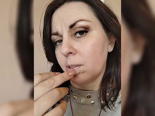 OpenGirl's BongaCams show and profile