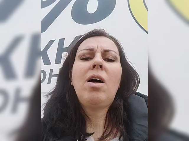 OpenGirl's BongaCams show and profile