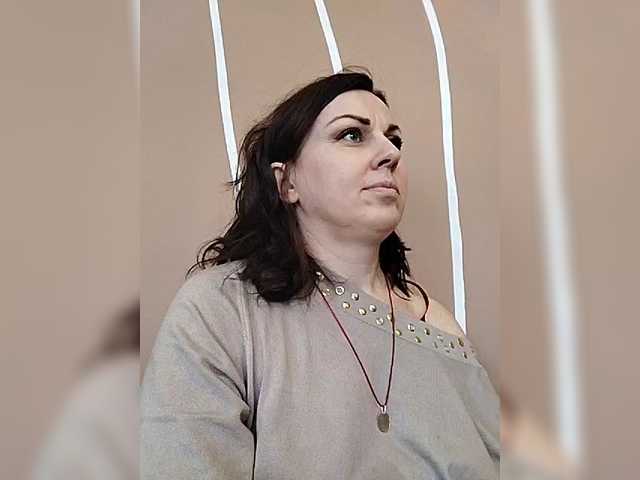 OpenGirl's BongaCams show and profile