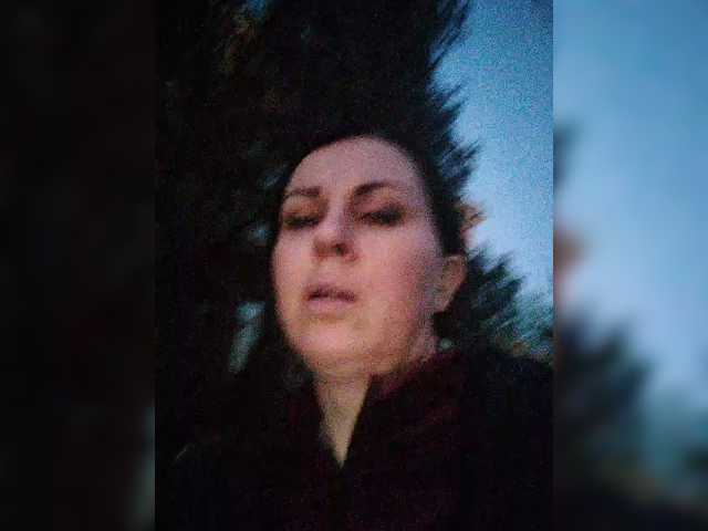 OpenGirl's BongaCams show and profile