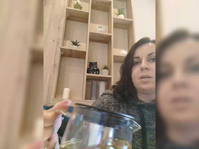 OpenGirl's BongaCams show and profile