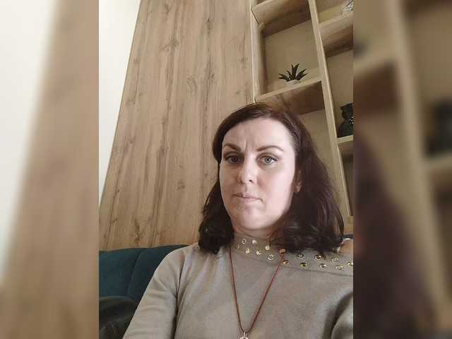 OpenGirl's BongaCams show and profile