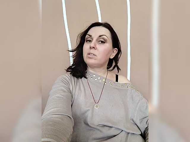 OpenGirl's BongaCams show and profile