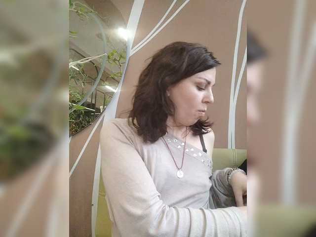 OpenGirl's BongaCams show and profile