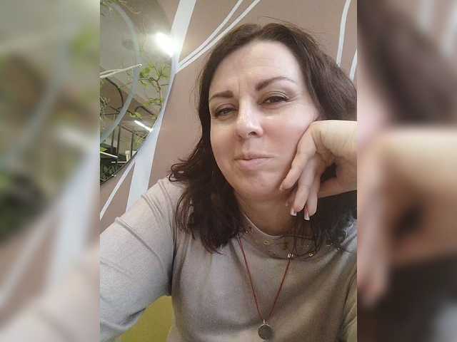 OpenGirl's BongaCams show and profile