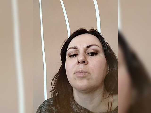 OpenGirl's BongaCams show and profile