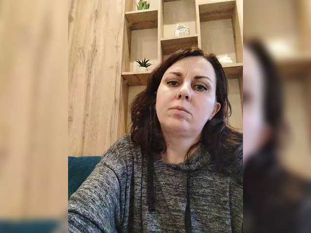 OpenGirl's BongaCams show and profile