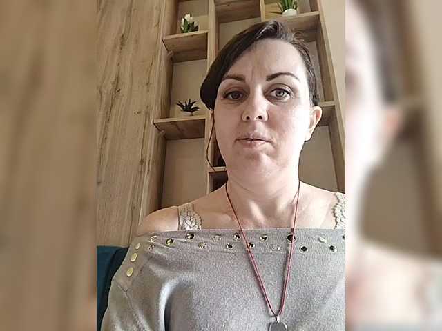 OpenGirl's BongaCams show and profile