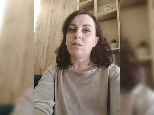 OpenGirl's BongaCams show and profile