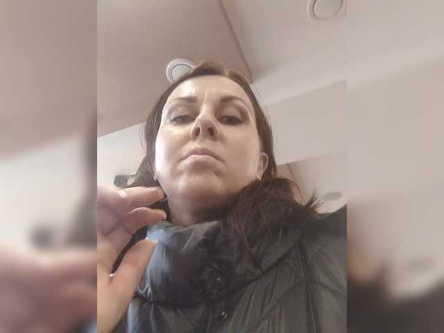 OpenGirl's BongaCams show and profile