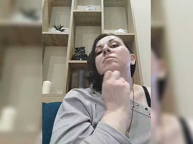 OpenGirl's BongaCams show and profile