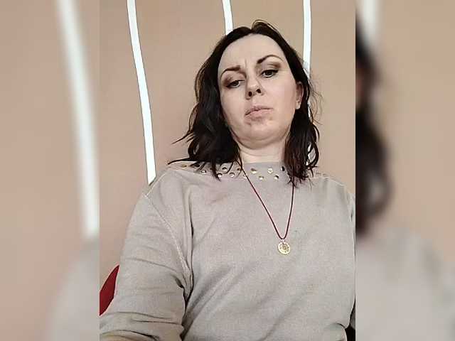 OpenGirl's BongaCams show and profile