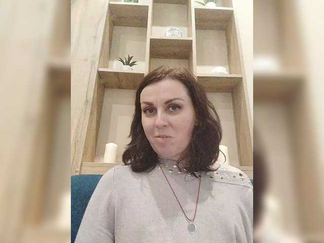 OpenGirl's BongaCams show and profile