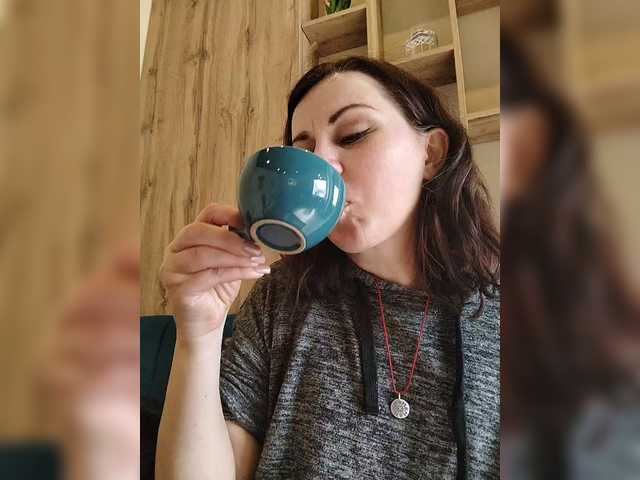 OpenGirl's BongaCams show and profile