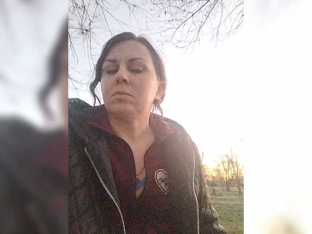 OpenGirl's BongaCams show and profile