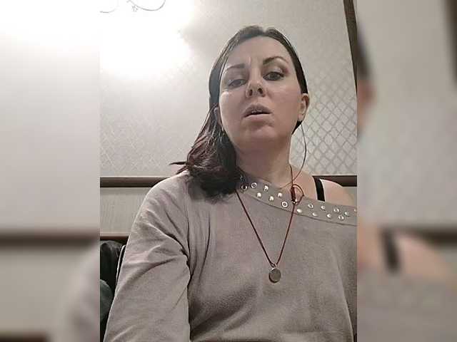 OpenGirl's BongaCams show and profile