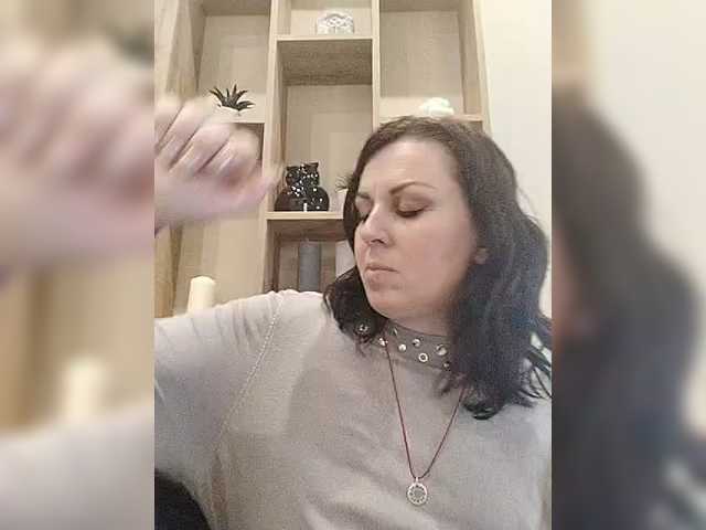 OpenGirl's BongaCams show and profile