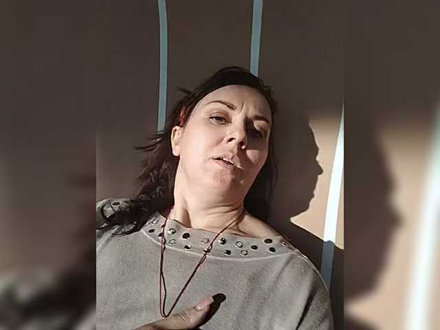 OpenGirl's BongaCams show and profile