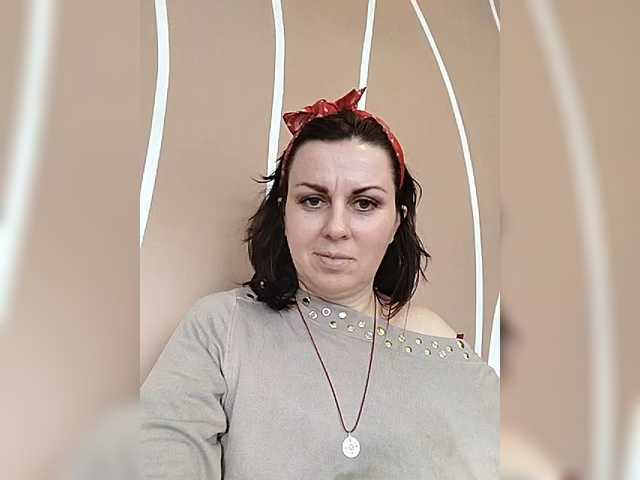 OpenGirl's BongaCams show and profile