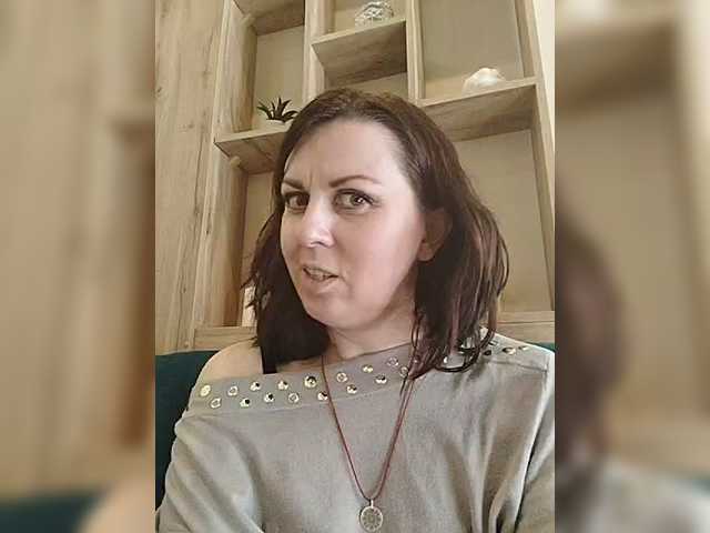 OpenGirl's BongaCams show and profile