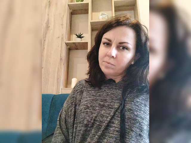 OpenGirl's BongaCams show and profile