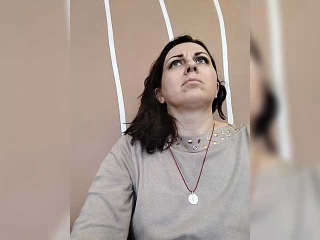 OpenGirl's BongaCams show and profile