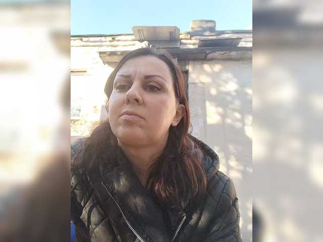 OpenGirl's BongaCams show and profile