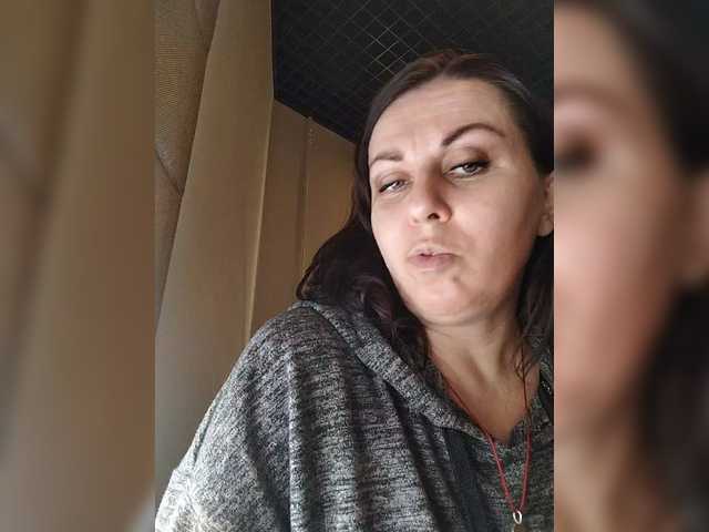 OpenGirl's BongaCams show and profile