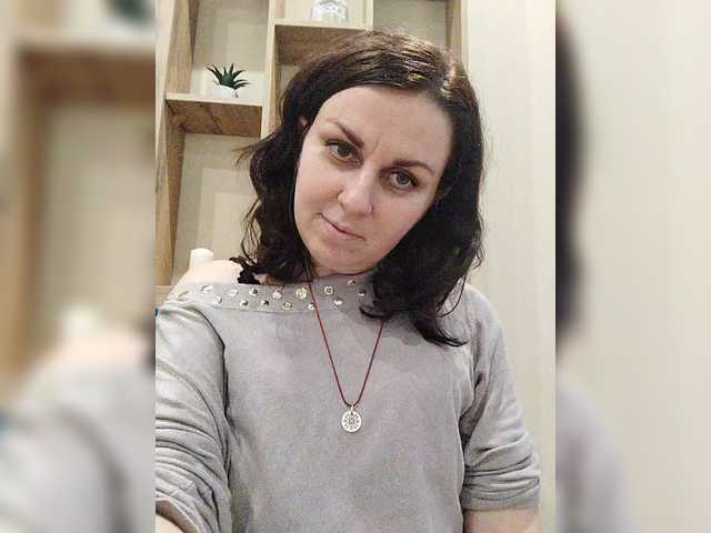 OpenGirl's BongaCams show and profile