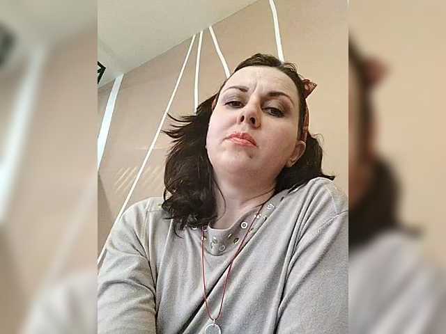 OpenGirl's BongaCams show and profile