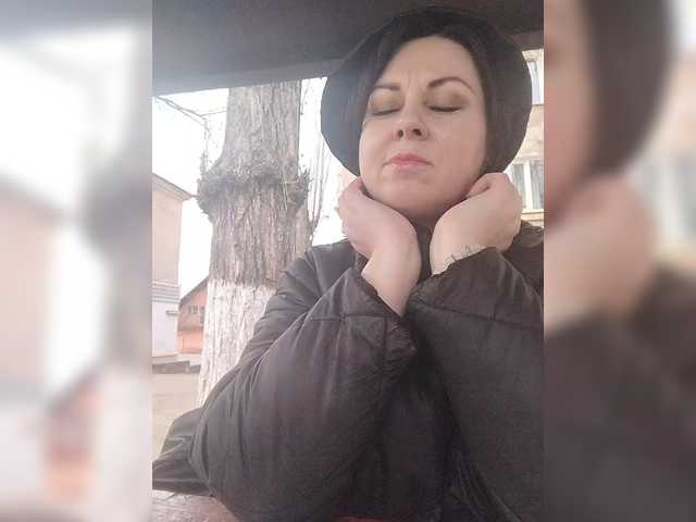 le modèle OpenGirl est en webcam porno dans un show sur le site bongacams, il possède les tags suivants: White/Caucasian,Brunette,Shaved