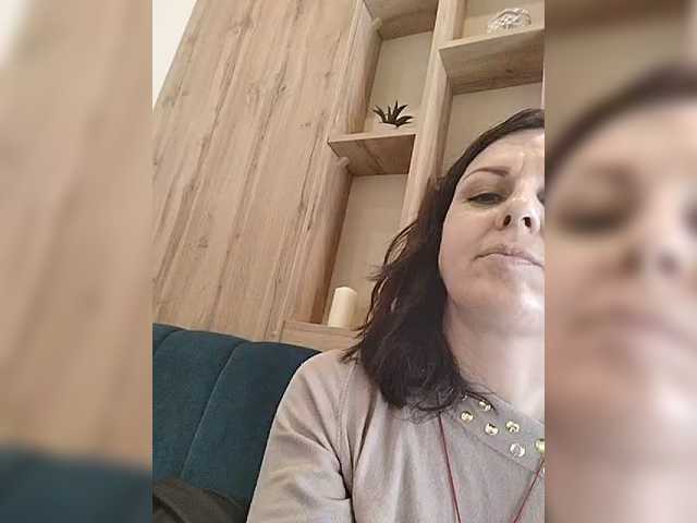 OpenGirl's BongaCams show and profile