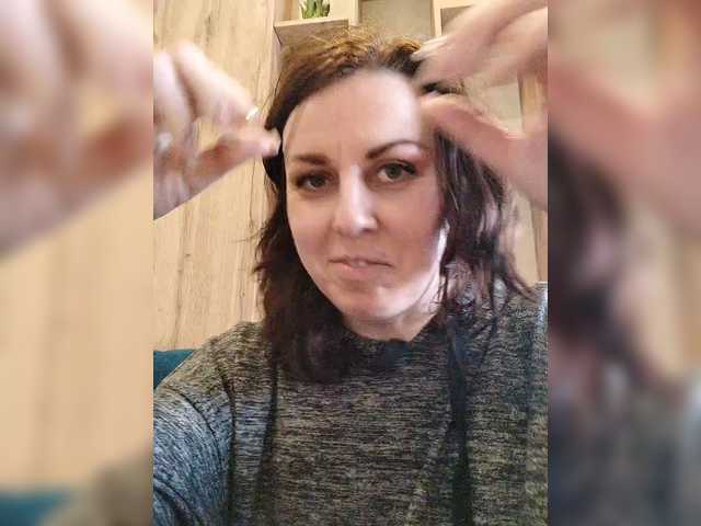 OpenGirl's BongaCams profile