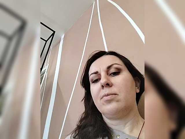 OpenGirl's BongaCams show and profile