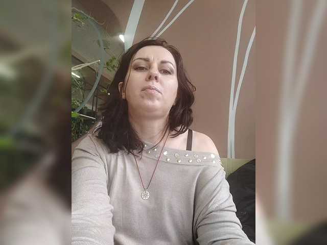 OpenGirl's BongaCams show and profile