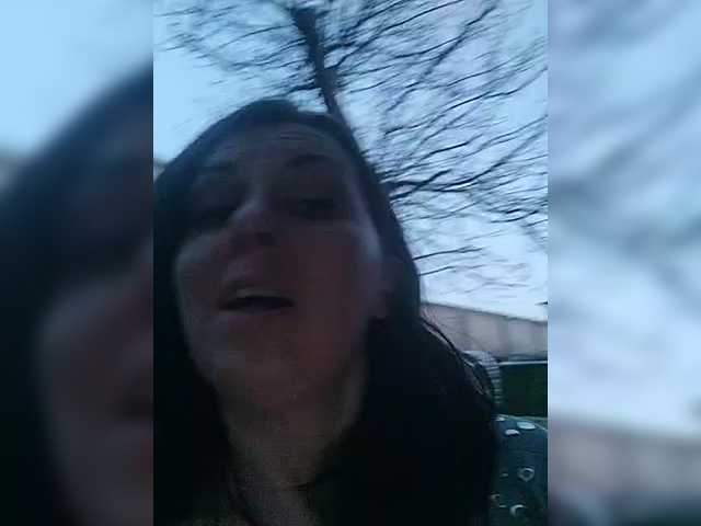 OpenGirl's BongaCams show and profile