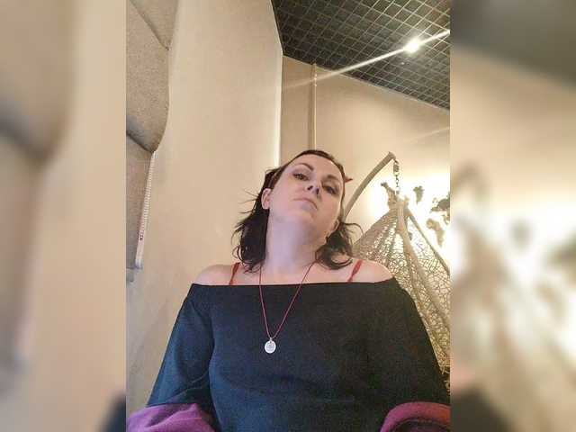 OpenGirl's BongaCams show and profile