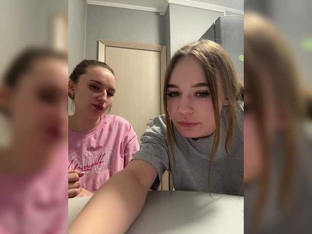 go to chat with Kira_Sofia