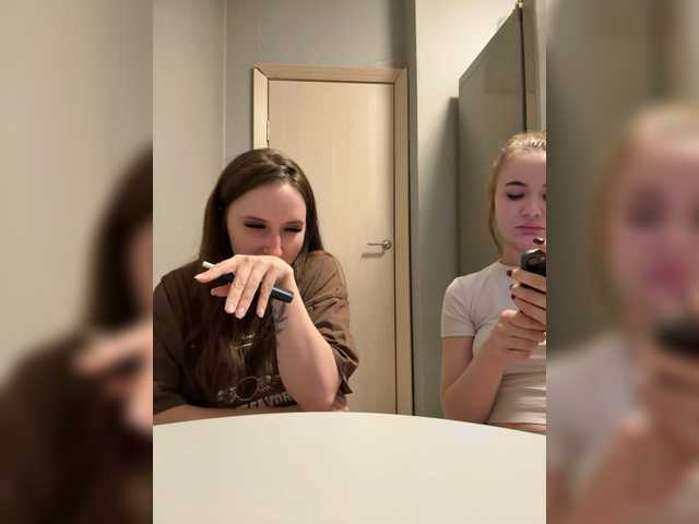 Sex chat gratuit in direct cu KiraCouple pe BongaCams