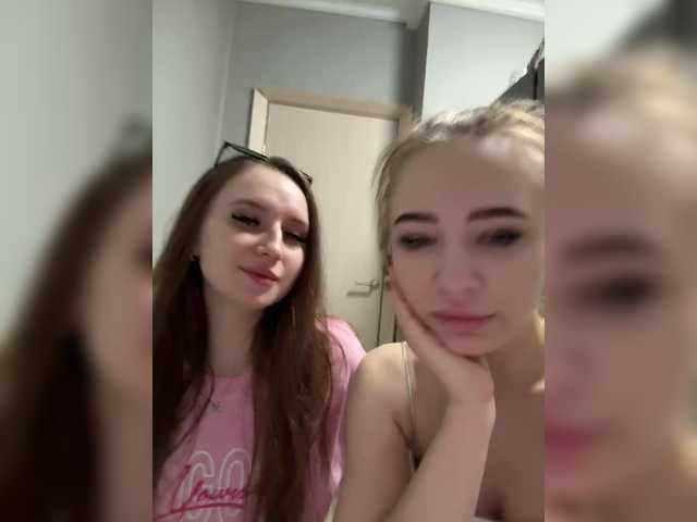 KiraCouple's BongaCams show and profile