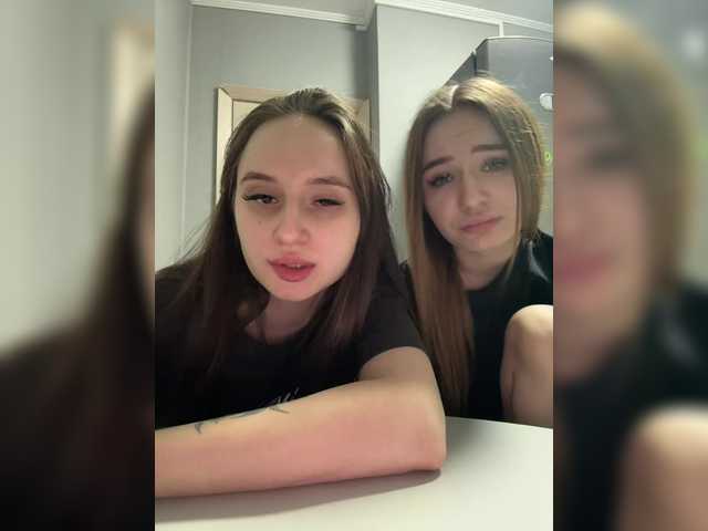 le modèle Kira_Sofia est en webcam porno dans un show sur le site bongacams, il possède les tags suivants: White/Caucasian,Brunette,Trimmed