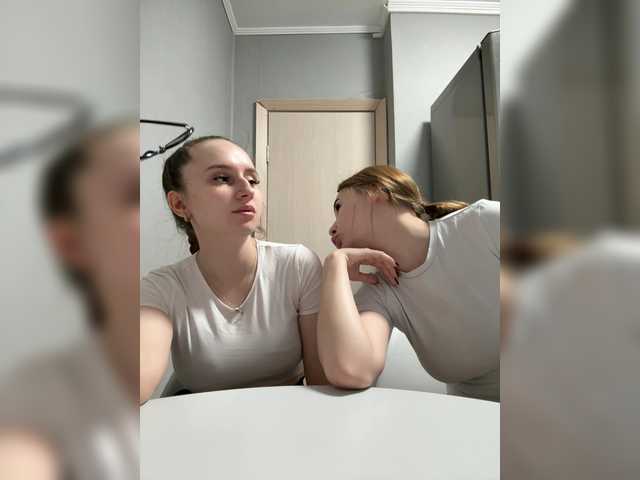 KiraCouple's BongaCams show and profile