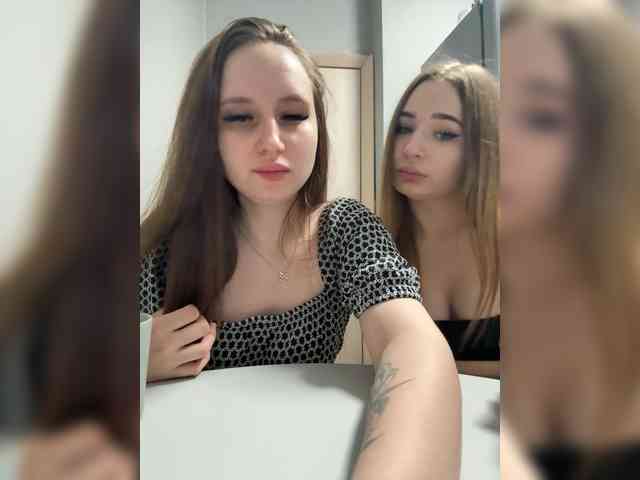 Kira_Sofia webcam