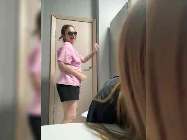 live cam to cam KiraCouple