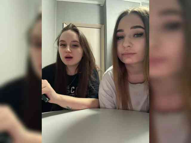 Kira_Sofia webcam